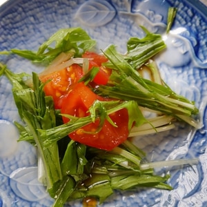 トマトと水菜のにんにく醤油和え